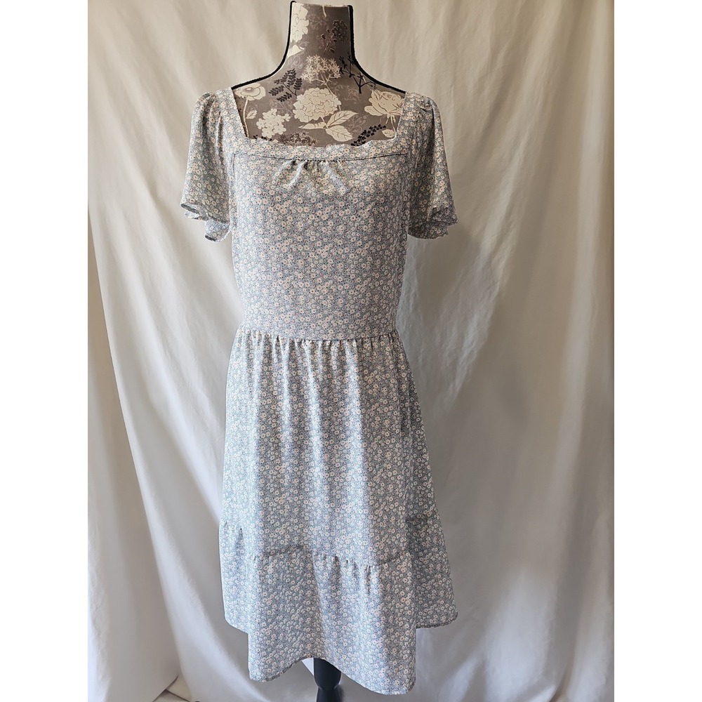 MONTEAU Los Angeles Floral Dress Womens Medium Flutter Sleeve A-Line Square Neck